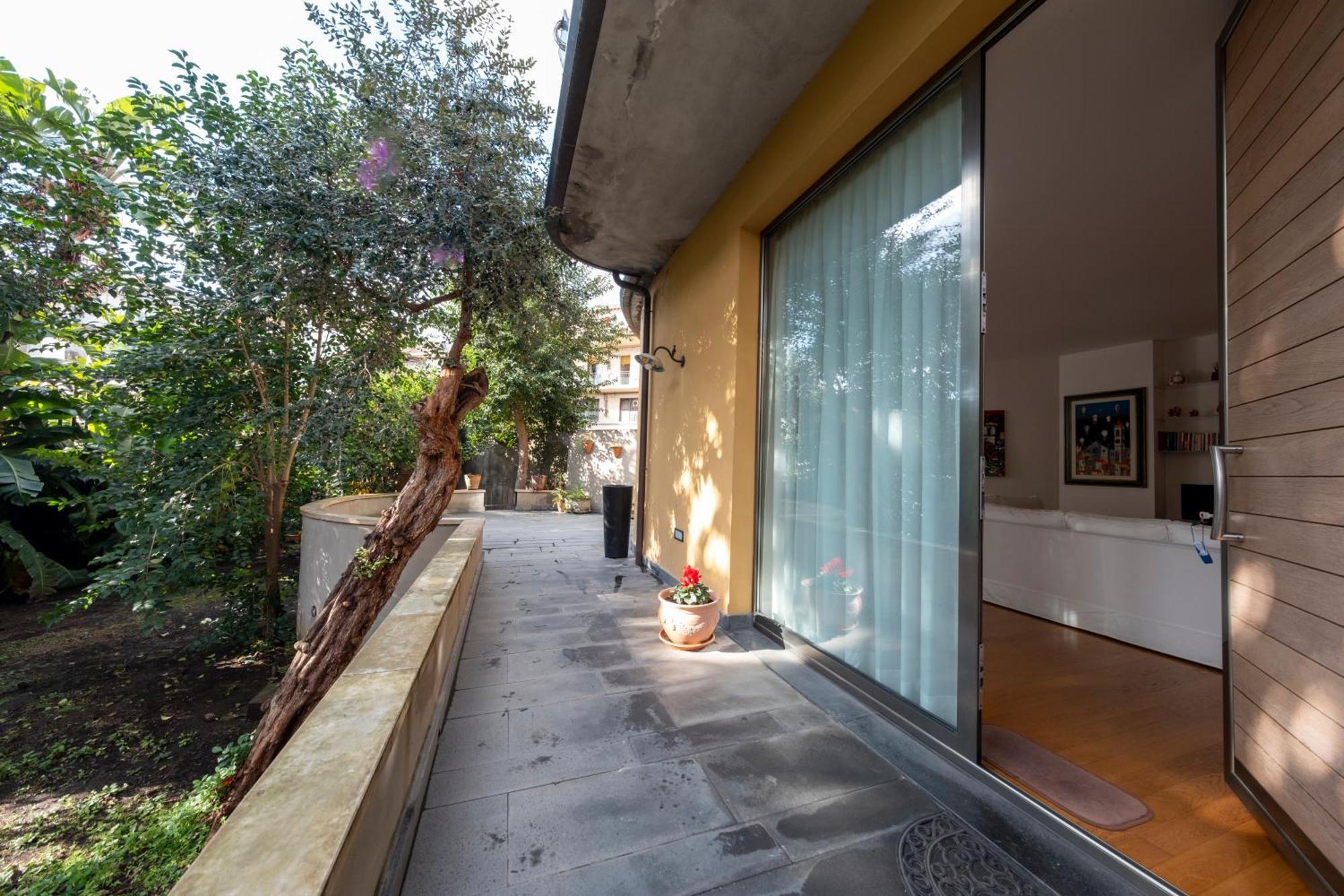 La Corte Dei Nespoli Acireale Buitenkant foto