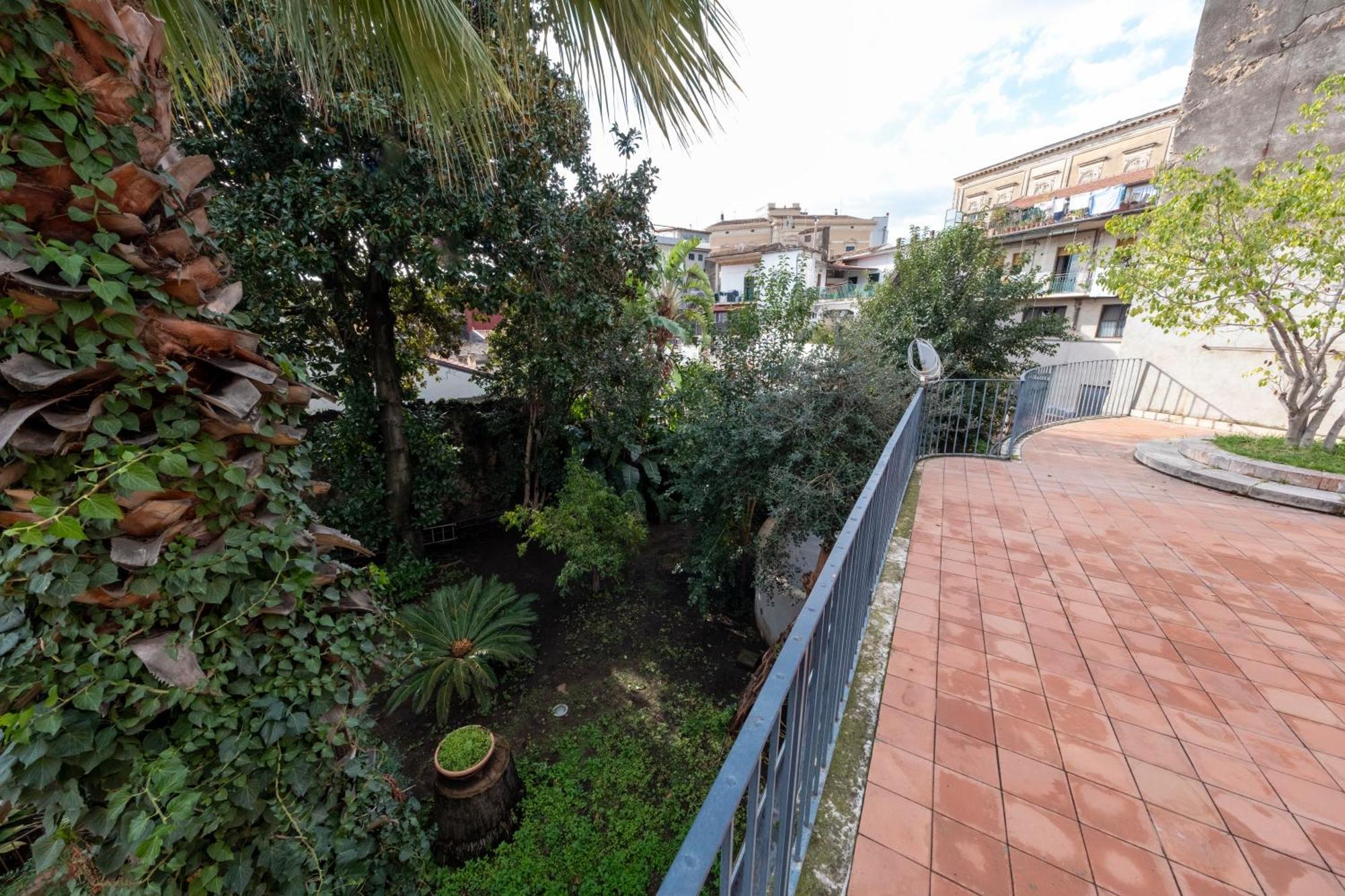 La Corte Dei Nespoli Acireale Buitenkant foto